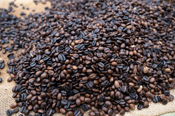 Roasted coffee beans 