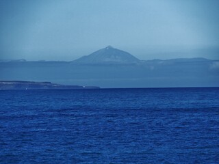 Teide auf Teneriffa im Dunst