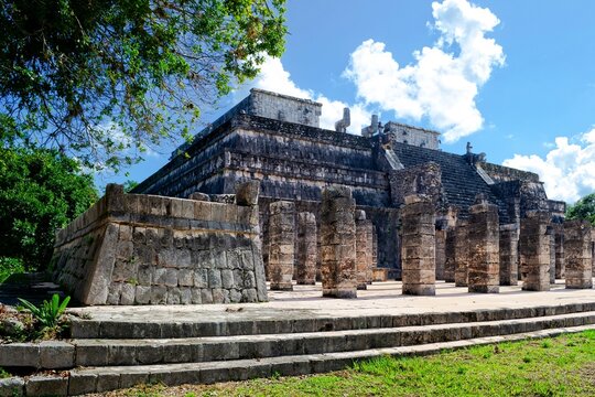Temple of the Warriors Chichen Itza, Yucatan, Mexico.