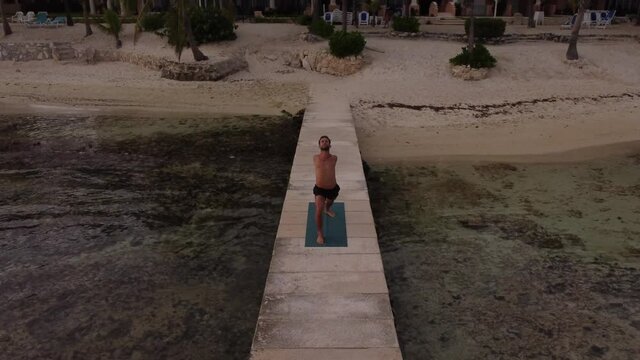 Yoga beach 