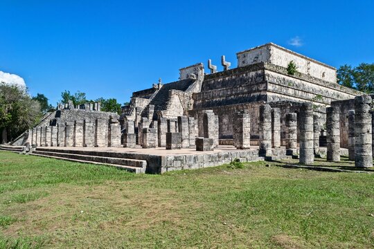 Temple of the Warriors at the Mayan archaeological site of Chichen Itza, Yucatan, Mexico.