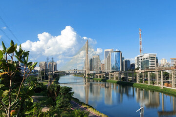 Ponte Octavio Frias de Oliveira (Ponte Estaiada) em São Paulo, Brasil, América Latina