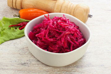 Marinated cabbage with beetroot and spices