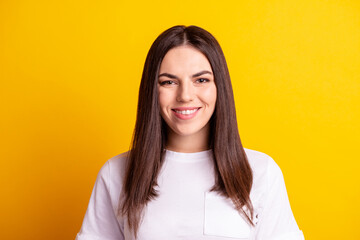 Obraz premium Photo of young cheerful lady toothy smile visit dentist caries oral care isolated over yellow color background