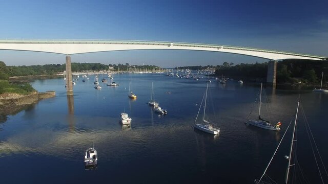 L'Odet / Quimper &agrave; B&eacute;nodet - Bretagne - Drone