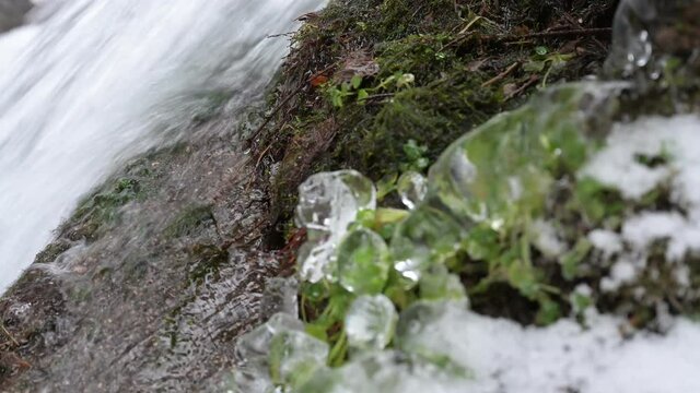 Th&uuml;ringer Wald: Pfanntalsteich bei Oberhof im Winter