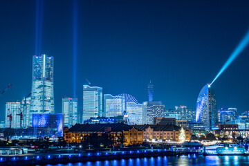 神奈川県横浜市みなとみらいのビルが全館点灯した夜景