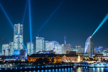 Fototapeta premium 神奈川県横浜市みなとみらいのビルが全館点灯した夜景