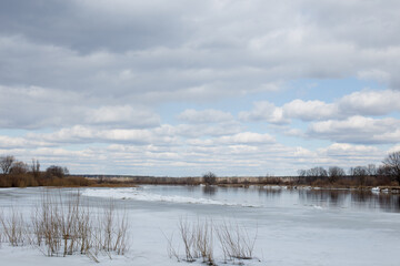 Spring ice on a fast river, ice drift