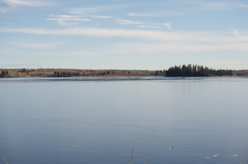 Obraz premium Astotin Lake Frozen over in Late November
