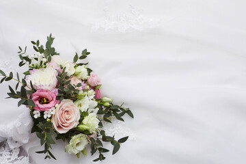 bouquet of white roses