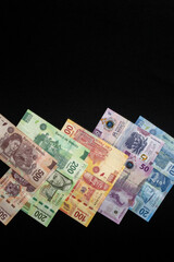 moneda mexicana en perspectiva