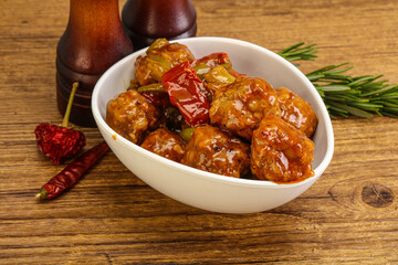 Meat ball in tomato sauce