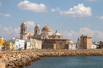 a view over the city of Cadiz © Rob Bouwman
