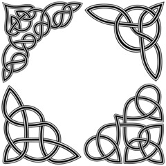 Set Celtic corner pattern