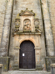 Fototapeta na wymiar Portada de la Iglesia Colegiata de Santiago en Castellar, provincia de Jaén, Andalucía, España