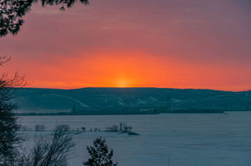 A frosty early December morning on the Zhigulyovo Sea, with the Zhigulyovo Mountains in the background! Shot with a Nikon D300S!