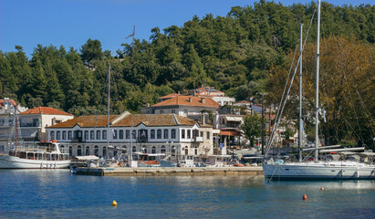 Fototapeta na wymiar boats in the old greek fish marine
