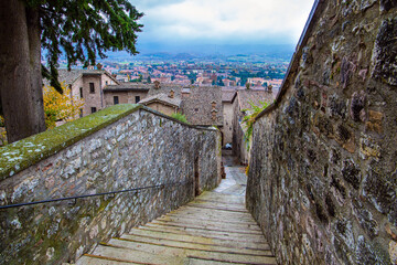 Fototapeta premium Cobblestone trail leads
