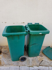 green recycling bin