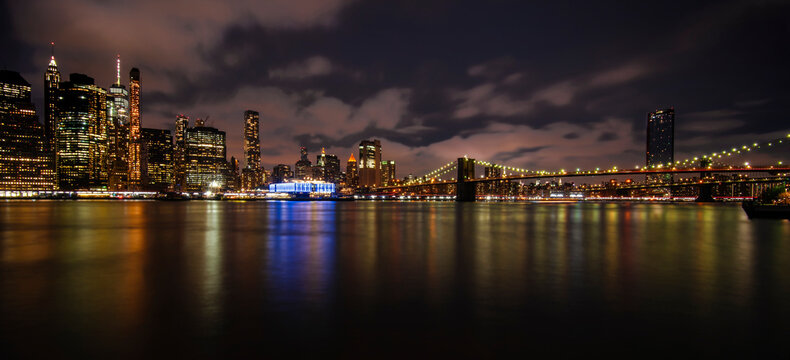 New York City viewing Brooklyn Bridge during night time