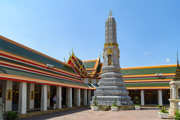 Fototapeta premium The Phra Rabiang Cloister at buddhist temple Wat Pho, Bangkok, Thailand.