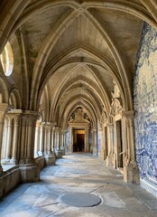 Obraz premium Archway in Porto cathedral