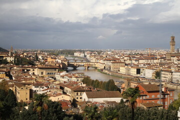 Fototapeta na wymiar View of the city of Florence from the Piazzale Michelangelo (Michelangelo Square).
