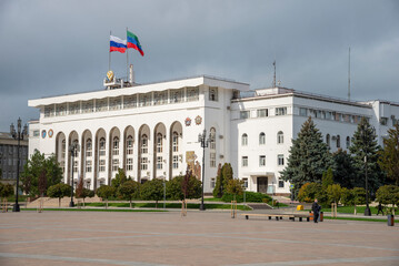 Fototapeta na wymiar The Government Building of the Republic of Dagestan, autumn evening. Makhachkala