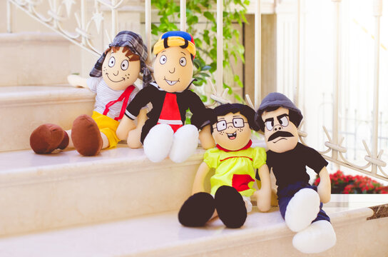 bonecos do Chaves, Kiko, Chiquinha e Seu Madruga