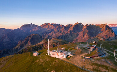 La Croix de Chamrousse au coucher de soleil