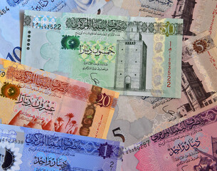 dinero actual de Libia