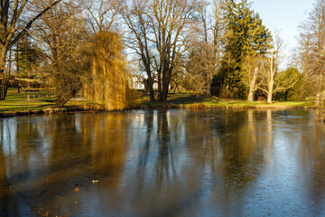 Castle Park and Telc Castle. View of the city of Telc in the winter sunset.
The picturesque castle and the historic center with the decorative facades of the houses belong to the UNESCO World Heritage