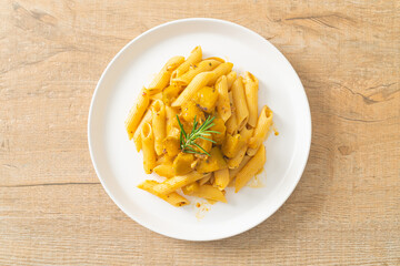 pumpkin penne pasta alfredo sauce
