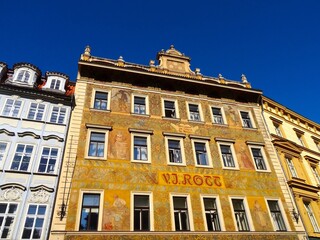 Façades au centre historique de Prague