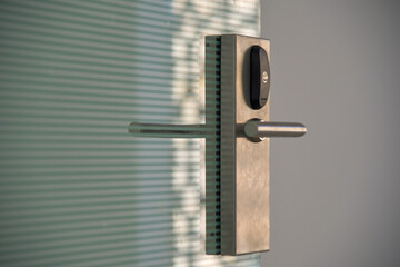 smart Handle for a glass door