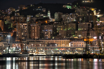 Fototapeta na wymiar Port of Genoa at night