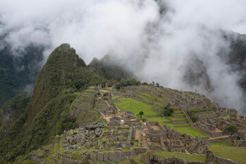 Scenic views of Macchu Pichu mountain and surroundings
