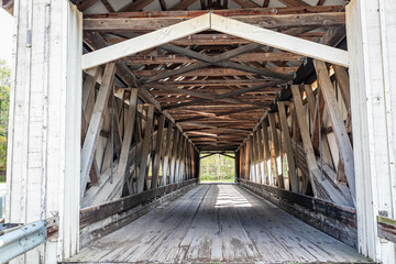 Fototapeta na wymiar Mechanicsville Covered Bridge Ashtabula County Ohio