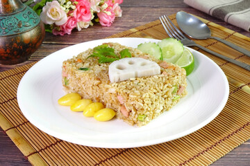 Vegetarian fried rice, Chinese style vegetarian fried rice