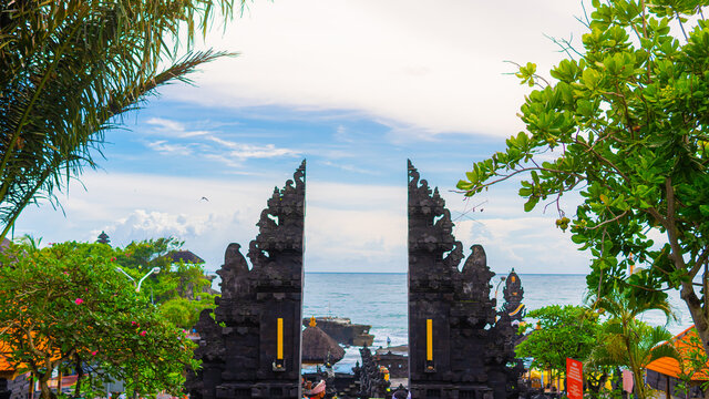 Temple gates at Tanah Lot temple in Bali, Indonesia.