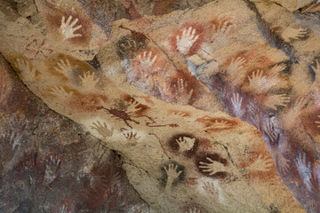 Archaeological site Cueva de las manos (Cave of Hands) with cave paintings dating from 13,000 to 9,000, in the Province of Santa Cruz, Patagonia, Argentina.