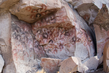 Archaeological site Cueva de las manos (Cave of Hands) with cave paintings dating from 13,000 to 9,000, in the Province of Santa Cruz, Patagonia, Argentina.