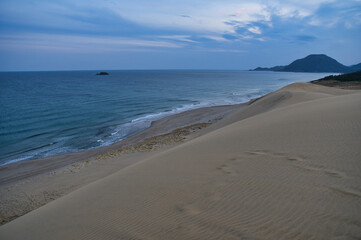 鳥取砂丘, 海岸, 砂丘, 風景, 水平線, 海, 空, 波, 雲, 青, 砂