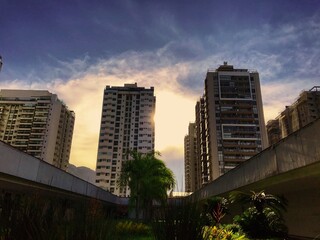 Obraz premium Pôr do sol na cidade
