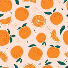 Draagtas kleurrijk naadloos patroon met sinaasappelen en bladeren op beige achtergrond. Goed voor inpakpapier, textielprints, behangpapier, scrapbooking, stationary, achtergronden, productverpakkingen, enz. EPS 10 © Натали Осипова
