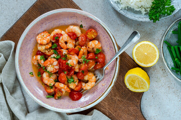 Jumbo king prawn with tomatoes and garlic