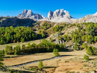 Mountain view in Ecrins national park near refuge du Laval, France