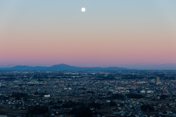 筑波山と月