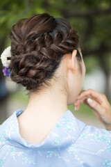 Naklejka premium Woman in Japanese traditional fashion